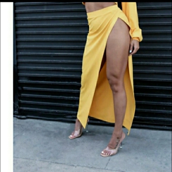 Hi-Split 2 Piece Skirt Set | Various Sizes | Canary Yellow - Picture 4 of 6